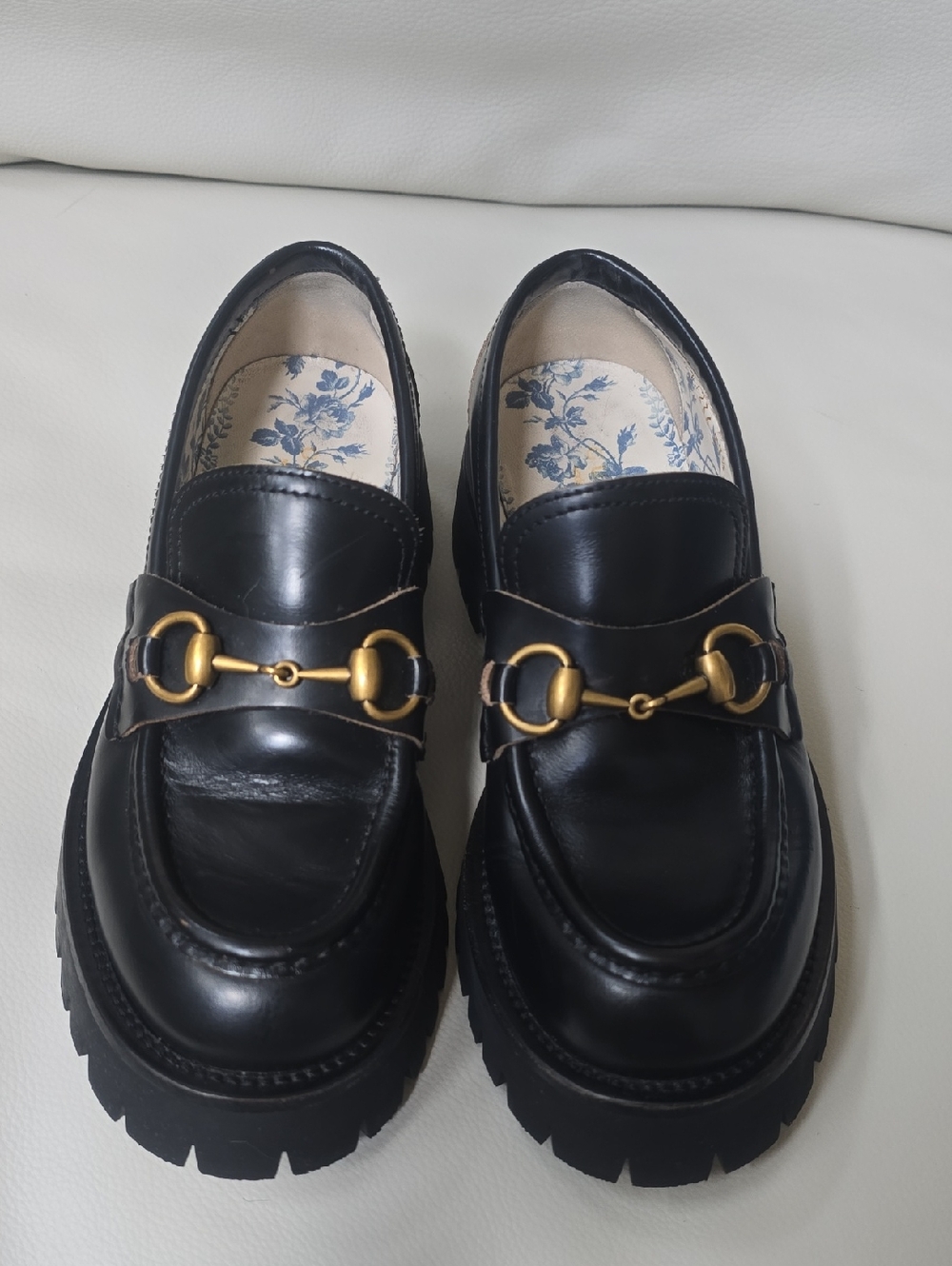 Gucci Black Leather Loafers with Gold Horsebit Hardware